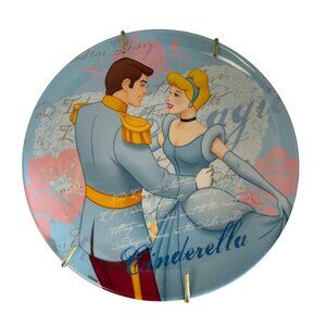 Disney Cinderella Decorative‎ Collector Plate With Wall Hanger